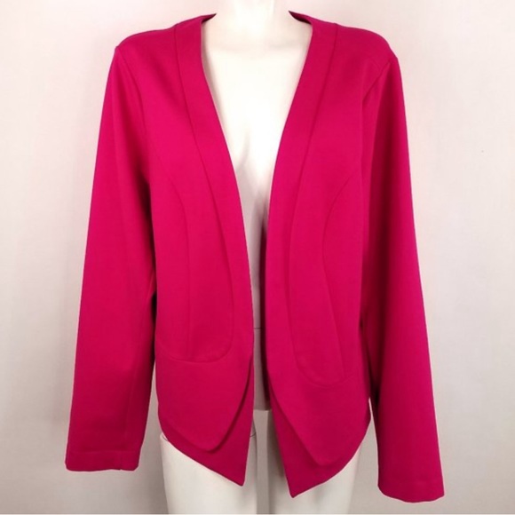 torrid Jackets & Blazers - NWT Torrid cutaway blazer size 1/1X Barbiecore
